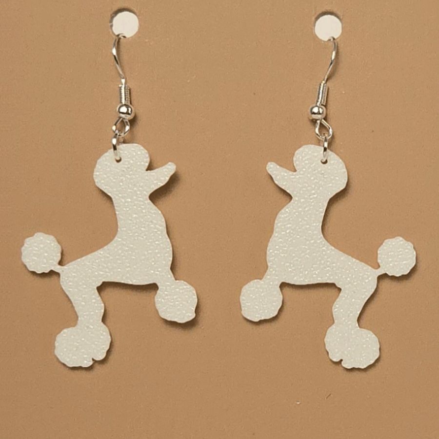 Boucle d’oreille caniche hypoallergénique imprimée en 3D